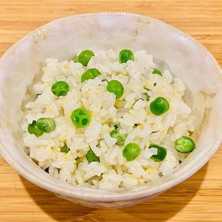 塩茹グリンピースde餅きび混ぜご飯